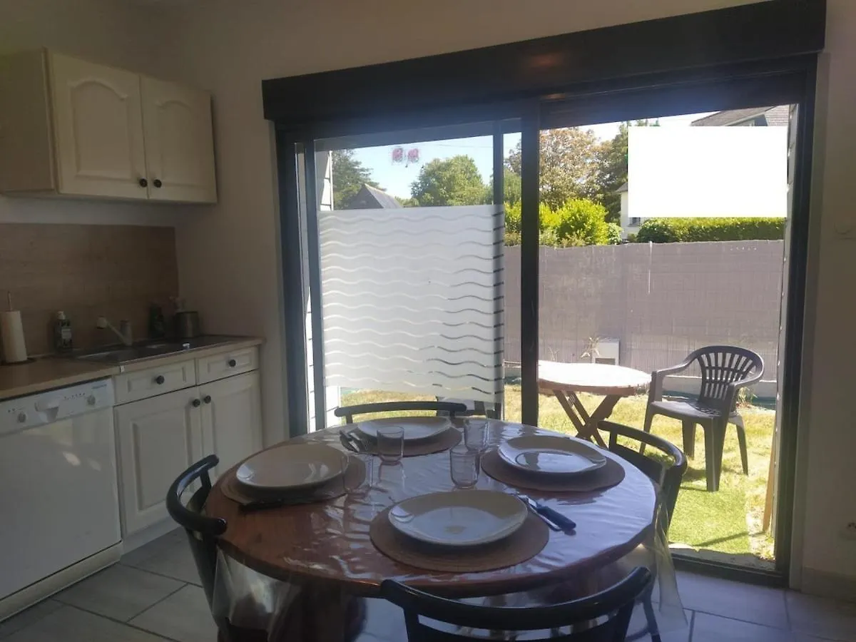 Holiday home Maisonette Sur Terrain Clos, Loue 3Nuits Minimum Plouha France